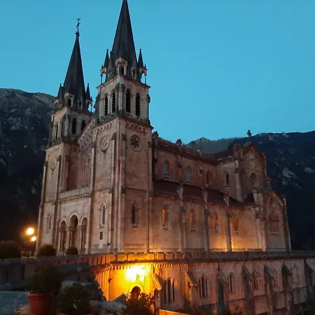 Casa Corro Carreña de Cabrales